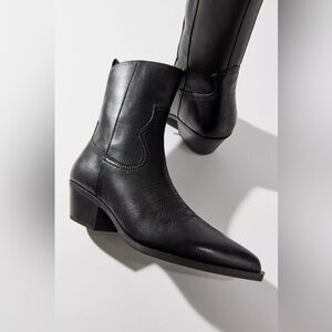 Steve Madden Kendal Boots